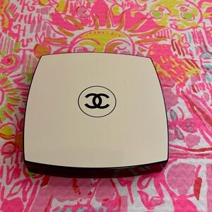 CHANEL Les Beiges Healthy Glow Sun Kissed Powder Compact Medium Rose Gold